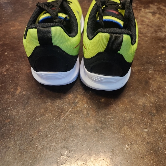 Saucony Endorphin KDZ sneakers - Picture 5 of 11